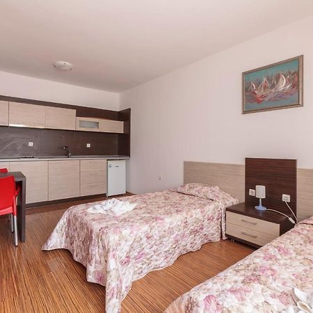 Guest Apartments Co Morenia Pantai Sunny Luaran gambar